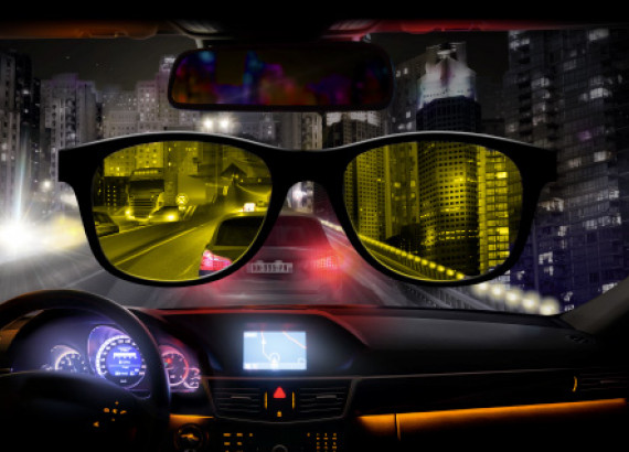 Lunettes jaunes pour conduite de nuit